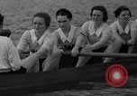 Image L'équipage du bateau coque Wellesley Massachusetts USA, 1936, de la seconde 54 séquences d'archives historiques vidéo 65675051380