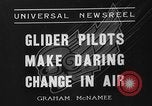 Standbild Segelflugzeug Piloten Newport Beach California USA, 1936, aus Sekunde 3 historischem Filmmaterial Videoclip 65675051397