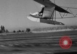 Standbild Segelflugzeug Piloten Newport Beach California USA, 1936, aus Sekunde 16 historischem Filmmaterial Videoclip 65675051397