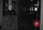 Standbild hotel personal San Francisco California USA, 1937, aus Sekunde 25 historischem Filmmaterial Videoclip 65675051401