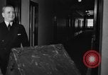 Standbild hotel personal San Francisco California USA, 1937, aus Sekunde 26 historischem Filmmaterial Videoclip 65675051401