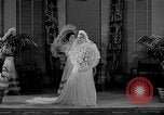 Immagine di Sfilata di moda Chicago Illinois USA, 1937, secondo 12 filmato di repertorio 65675051413