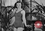 Immagine di Sfilata di moda Chicago Illinois USA, 1937, secondo 25 filmato di repertorio 65675051413