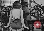 Immagine di Sfilata di moda Chicago Illinois USA, 1937, secondo 27 filmato di repertorio 65675051413