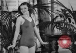 Immagine di Sfilata di moda Chicago Illinois USA, 1937, secondo 29 filmato di repertorio 65675051413