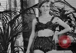 Immagine di Sfilata di moda Chicago Illinois USA, 1937, secondo 39 filmato di repertorio 65675051413