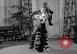 Immagine di Sfilata di moda Chicago Illinois USA, 1937, secondo 49 filmato di repertorio 65675051413