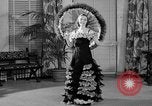 Immagine di Sfilata di moda Chicago Illinois USA, 1937, secondo 50 filmato di repertorio 65675051413