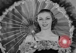 Immagine di Sfilata di moda Chicago Illinois USA, 1937, secondo 56 filmato di repertorio 65675051413