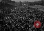 Immagine di War Admiral vincendo il Preakness Stakes Baltimore Maryland USA, 1937, secondo 9 filmato di repertorio 65675051417