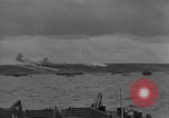 Standbild amerikanische Soldaten Normandie Frankreich, 1944, aus Sekunde 3 historischem Filmmaterial Videoclip 65675051420