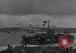 Standbild amerikanische Soldaten Normandie Frankreich, 1944, aus Sekunde 22 historischem Filmmaterial Videoclip 65675051420