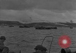 Standbild amerikanische Soldaten Normandie Frankreich, 1944, aus Sekunde 34 historischem Filmmaterial Videoclip 65675051420