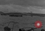 Standbild amerikanische Soldaten Normandie Frankreich, 1944, aus Sekunde 38 historischem Filmmaterial Videoclip 65675051420