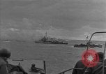 Standbild amerikanische Soldaten Normandie Frankreich, 1944, aus Sekunde 56 historischem Filmmaterial Videoclip 65675051420