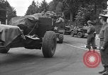 Image American half-tracks Normandie France, 1944, de la seconde 27 séquences d'archives historiques vidéo 65675051423