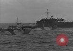Standbild Allied Crafts Atlantik, 1944, aus Sekunde 4 historischem Filmmaterial Videoclip 65675051428