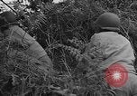 Image des soldats américains Cherbourg Normandie France, 1944, de la seconde 27 séquences d'archives historiques vidéo 65675051431