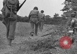 Image des soldats américains Cherbourg Normandie France, 1944, de la seconde 45 séquences d'archives historiques vidéo 65675051431