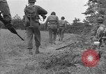Image des soldats américains Cherbourg Normandie France, 1944, de la seconde 47 séquences d'archives historiques vidéo 65675051431