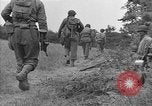 Image des soldats américains Cherbourg Normandie France, 1944, de la seconde 50 séquences d'archives historiques vidéo 65675051431