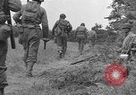 Image des soldats américains Cherbourg Normandie France, 1944, de la seconde 51 séquences d'archives historiques vidéo 65675051431