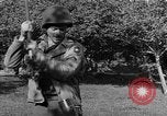 Immagine di Soldati americani Cherbourg Normandia Francia, 1944, secondo 57 filmato di repertorio 65675051432
