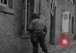 Immagine di Gli edifici danneggiati Cherbourg Normandia Francia, 1944, secondo 19 filmato di repertorio 65675051434