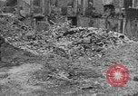 Immagine di Gli edifici danneggiati Cherbourg Normandia Francia, 1944, secondo 54 filmato di repertorio 65675051434