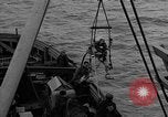 Standbild Allied Diver Atlantik, 1944, aus Sekunde 18 historischem Filmmaterial Videoclip 65675051435