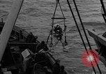 Standbild Allied Diver Atlantik, 1944, aus Sekunde 21 historischem Filmmaterial Videoclip 65675051435