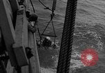 Standbild Allied Diver Atlantik, 1944, aus Sekunde 42 historischem Filmmaterial Videoclip 65675051435