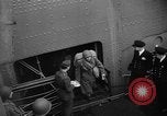 Immagine di Soldati americani che arrivano in Inghilterra durante la seconda guerra mondiale Regno Unito, 1944, secondo 15 filmato di repertorio 65675051438