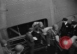 Immagine di Soldati americani che arrivano in Inghilterra durante la seconda guerra mondiale Regno Unito, 1944, secondo 17 filmato di repertorio 65675051438