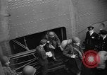 Immagine di Soldati americani che arrivano in Inghilterra durante la seconda guerra mondiale Regno Unito, 1944, secondo 18 filmato di repertorio 65675051438