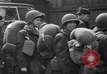 Immagine di Le donne dell'esercito di corpo ausiliario (WAAC) Regno Unito, 1943, secondo 38 filmato di repertorio 65675051439