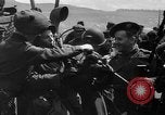 Immagine di Le donne dell'esercito di corpo ausiliario (WAAC) Regno Unito, 1943, secondo 62 filmato di repertorio 65675051439