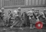 Immagine di Donne americane dell'esercito di corpo ausiliario (WAAC) Regno Unito, 1943, secondo 11 filmato di repertorio 65675051440