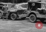 Immagine di Convoglio americano Cornwall Inghilterra, 1943, secondo 42 filmato di repertorio 65675051441