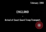 Immagine di Truppe americane a navi che arrivano in inglese acque dopo la traversata dell'Atlantico Regno Unito, 1944, secondo 4 filmato di repertorio 65675051448
