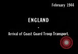 Immagine di Truppe americane a navi che arrivano in inglese acque dopo la traversata dell'Atlantico Regno Unito, 1944, secondo 5 filmato di repertorio 65675051448
