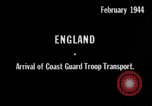 Immagine di Truppe americane a navi che arrivano in inglese acque dopo la traversata dell'Atlantico Regno Unito, 1944, secondo 6 filmato di repertorio 65675051448