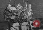 Standbild United States Coast Guards Vereinigtes Königreich, 1944, aus Sekunde 45 historischem Filmmaterial Videoclip 65675051449