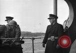 Standbild United States Coast Guards Vereinigtes Königreich, 1944, aus Sekunde 56 historischem Filmmaterial Videoclip 65675051449