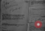 Standbild Nachrichten über die alliierte Invasion in der Normandie United States USA, 1944, aus Sekunde 60 historischem Filmmaterial Videoclip 65675051456