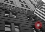 Immagine di Articoli di giornale sull'invasione alleata della Francia nel giorno del D-Day New York City USA, 1944, secondo 30 filmato di repertorio 65675051458