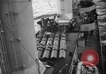 Standbild United States Zerstörer im Betrieb Schindel Atlantik, 1944, aus Sekunde 17 historischem Filmmaterial Videoclip 65675051464