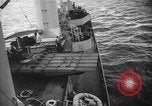 Standbild United States Zerstörer im Betrieb Schindel Atlantik, 1944, aus Sekunde 28 historischem Filmmaterial Videoclip 65675051464