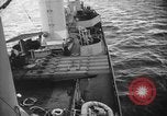 Standbild United States Zerstörer im Betrieb Schindel Atlantik, 1944, aus Sekunde 29 historischem Filmmaterial Videoclip 65675051464