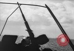 Standbild United States Zerstörer im Betrieb Schindel Atlantik, 1944, aus Sekunde 37 historischem Filmmaterial Videoclip 65675051464